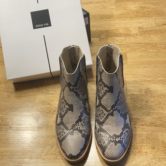 Dolce Vita Tavin snake print Stella bootie - Picture 8 of 11
